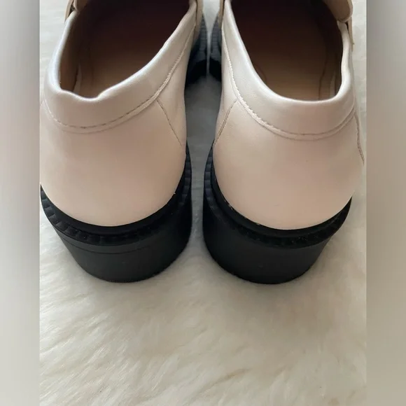 New! Coach Off-White Loafers - Picture 4 of 9